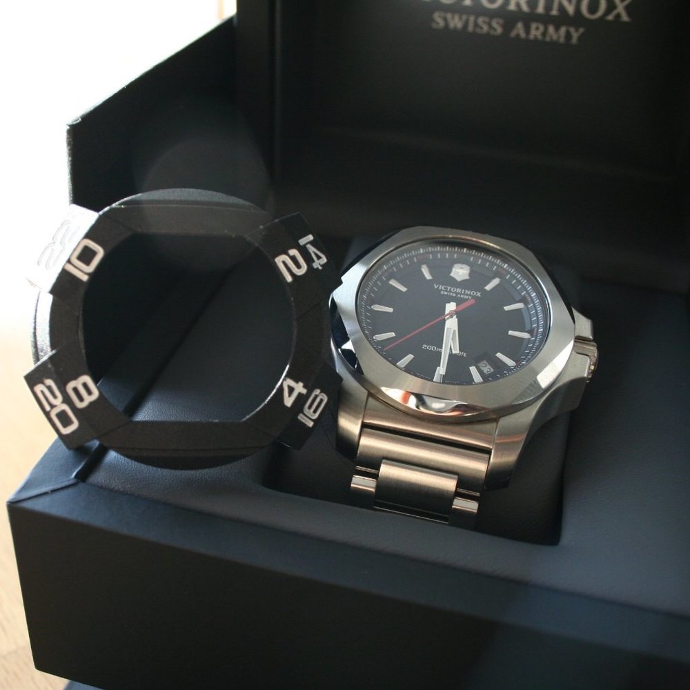 VICTORINOX Mens Stanless Steel I.N.O.X (TANK)